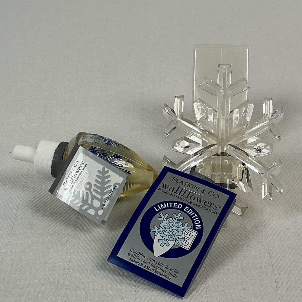 Slatkin & Co Wallflowers Diffuser & Refill Winter